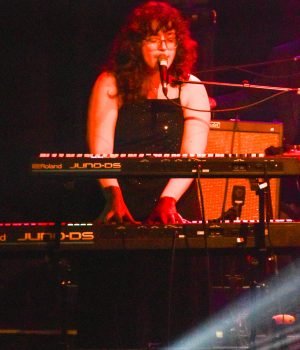 LAURA ZOLIS_LUCI A_4